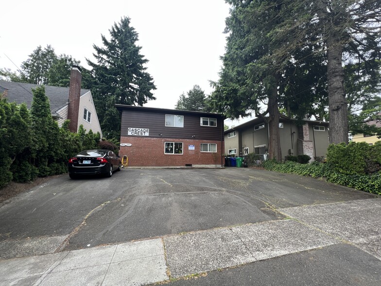 2610-2618 NE Clackamas St, Portland, OR for sale - Building Photo - Image 2 of 10