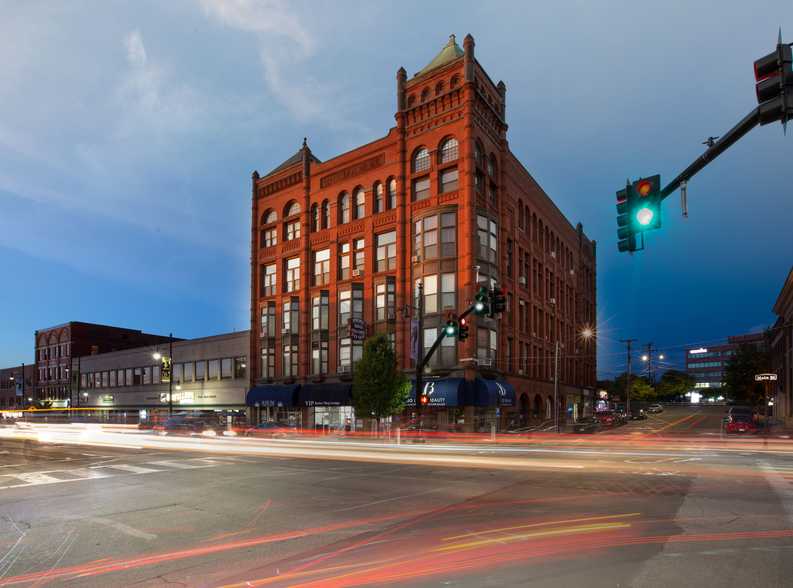 138-144 Main St, Nashua, NH for sale - Building Photo - Image 1 of 1