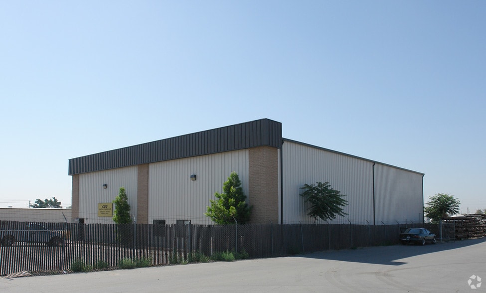 6657 Meany Ave, Bakersfield, CA for sale - Building Photo - Image 3 of 7