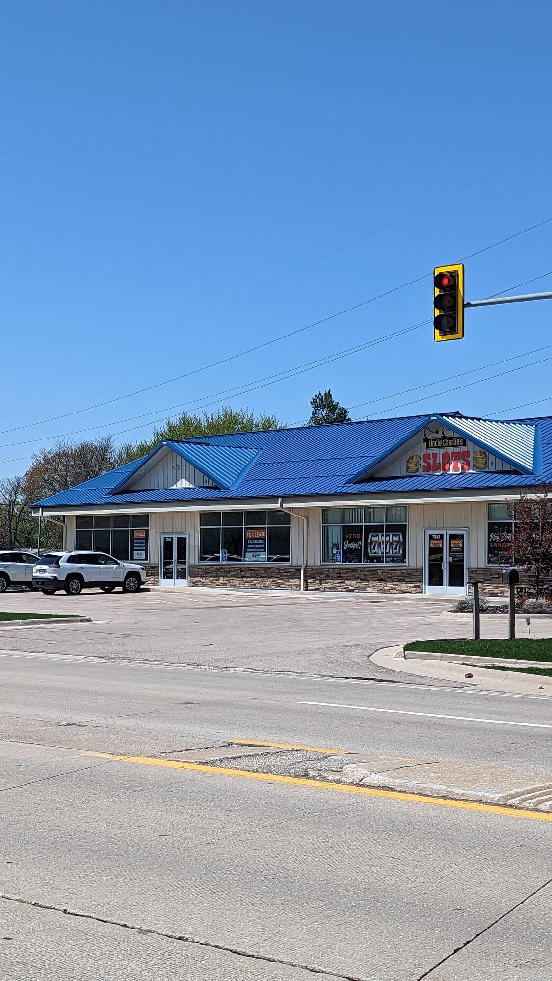 7942 Forest Hills Rd, Loves Park, IL for sale Building Photo- Image 1 of 1