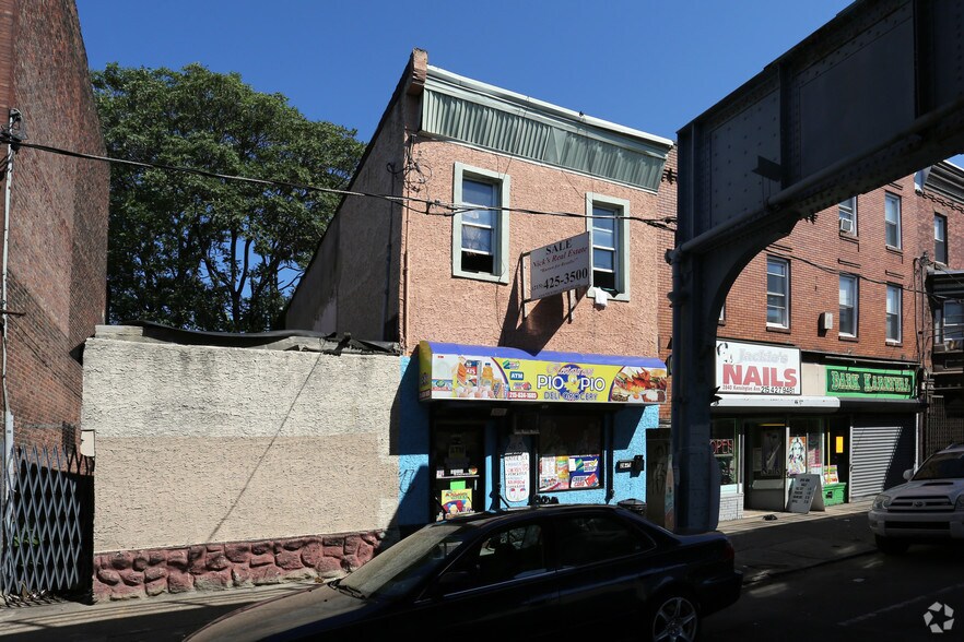 2838 Kensington Ave, Philadelphia, PA 19134