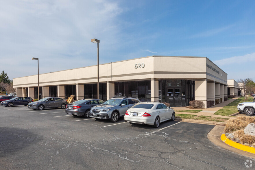 520 Herndon Pky, Herndon, VA for lease - Building Photo - Image 1 of 5