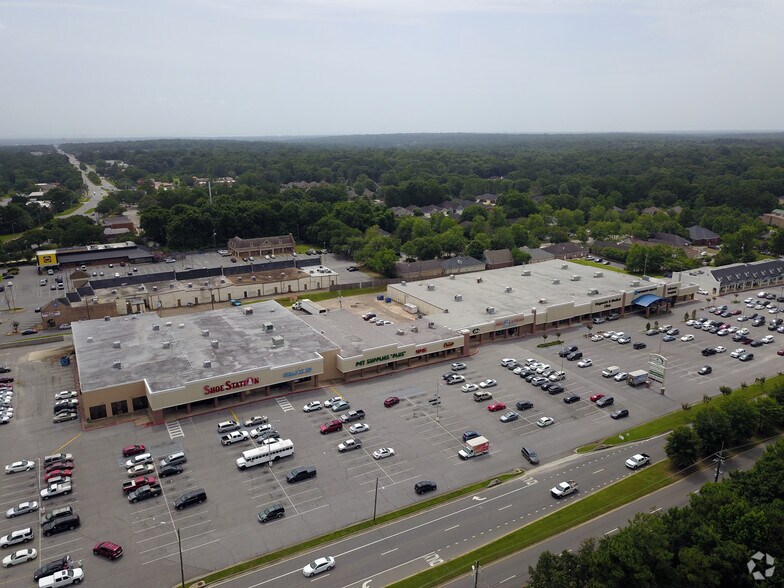 741-845 Hillcrest Rd, Mobile, AL for sale - Primary Photo - Image 1 of 1