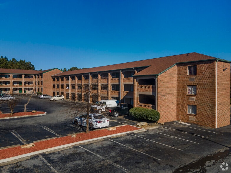 2767 SE Windy Hill Rd, Marietta, GA for sale - Primary Photo - Image 1 of 1