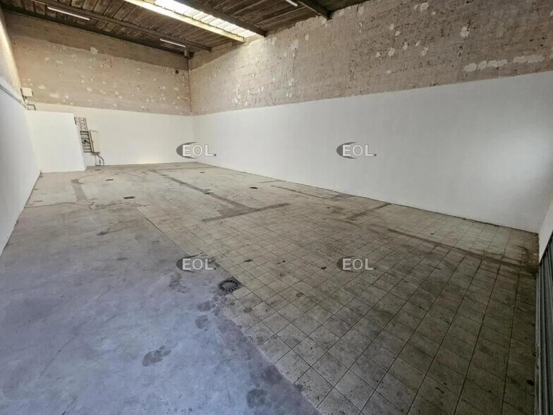 Industrial in Villeneuve-Saint-Georges for lease - Interior Photo - Image 3 of 3