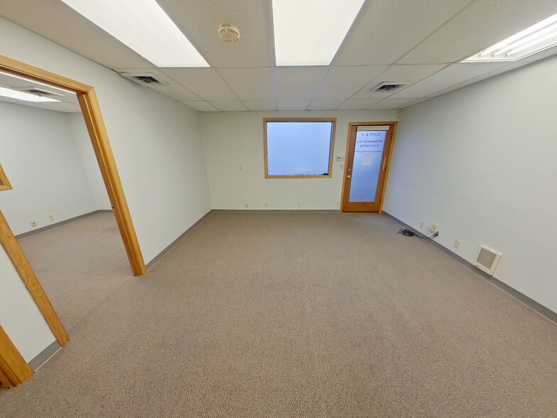 1400 High St, Eugene, OR for lease - Building Photo - Image 3 of 8