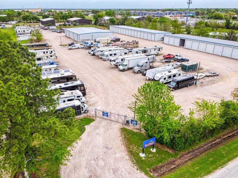 17610 French Rd, Houston, TX for lease - Aerial - Image 1 of 7