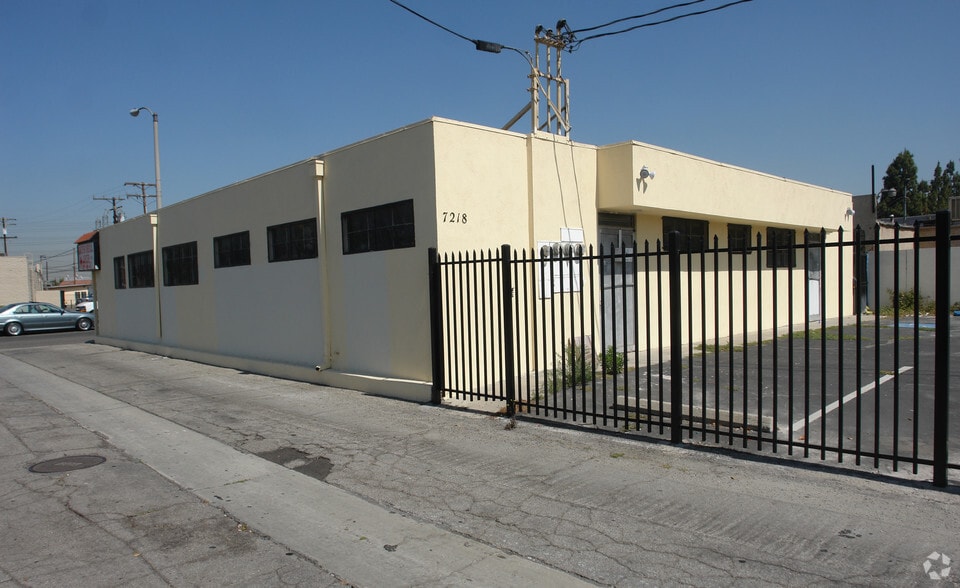 7216-7218 Garfield Ave, Bell Gardens, CA for sale - Building Photo - Image 3 of 8