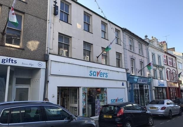 68-70 High St, Pwllheli for sale - Primary Photo - Image 1 of 1