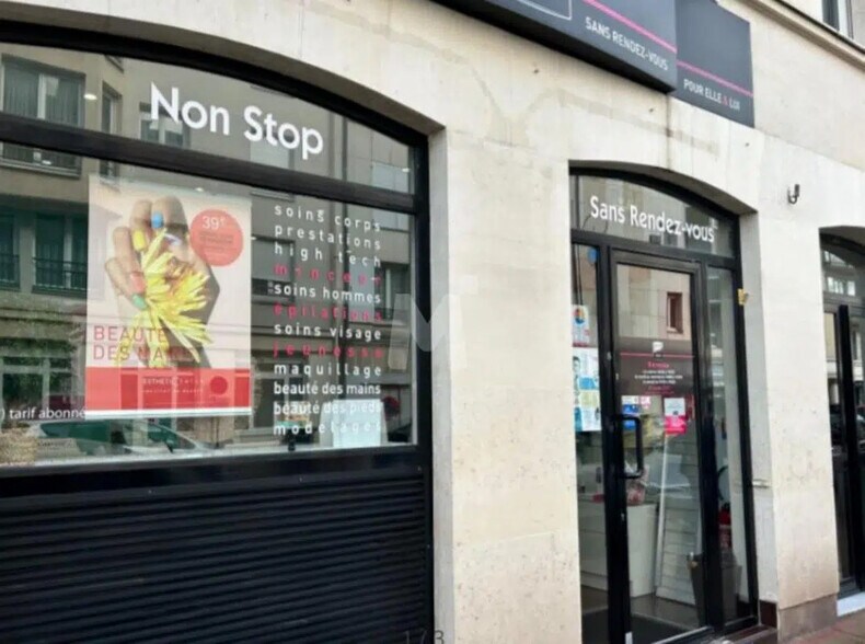 Retail in Antony for sale - Building Photo - Image 3 of 3