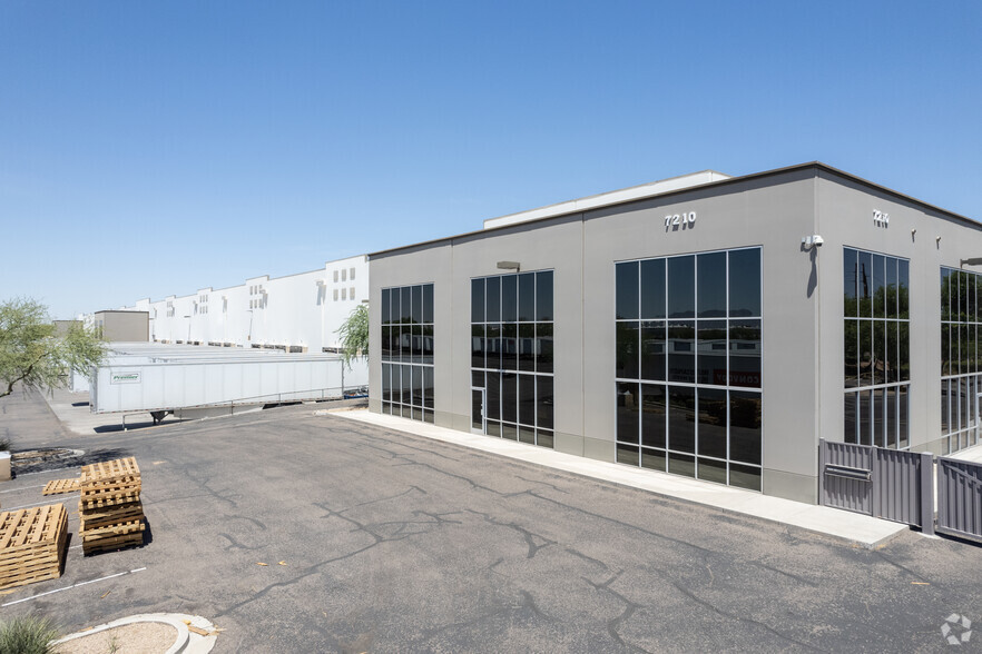 7210 W Van Buren St, Phoenix, AZ for lease - Building Photo - Image 1 of 5