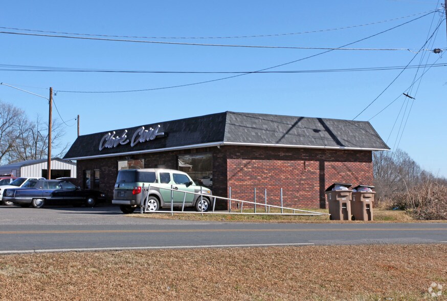1425 S Lafayette St, Shelby, NC 28152