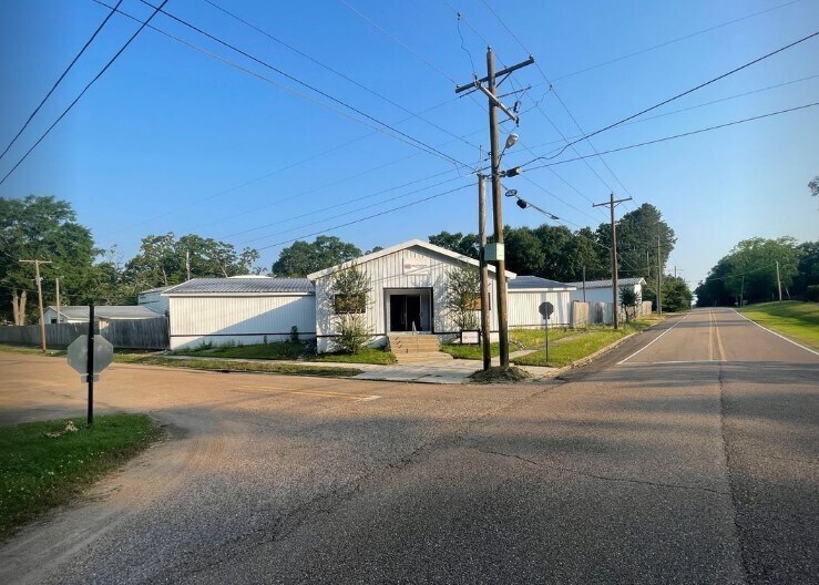 301 N Brooks St, Pelahatchie, MS for sale - Primary Photo - Image 1 of 5