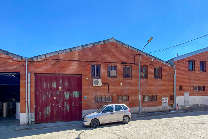 Calle Orfebres, 7, Yeles, Toledo for lease - Building Photo - Image 2 of 2