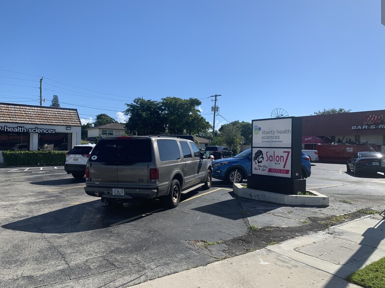 1101-1103-1121 S Federal Hwy, Dania, FL for lease - Building Photo - Image 1 of 2