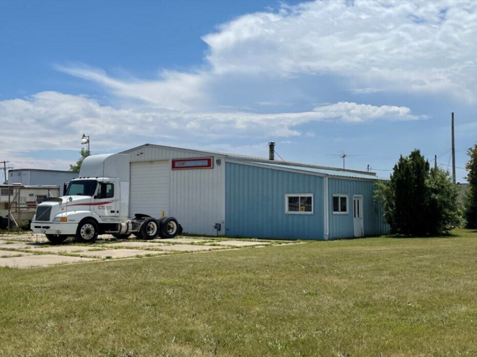 4221 Holiday Dr, Flint, MI for sale Building Photo- Image 1 of 1