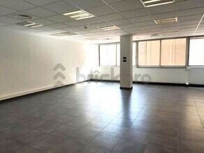 Office in Barcelona, Barcelona for lease Interior Photo- Image 2 of 9