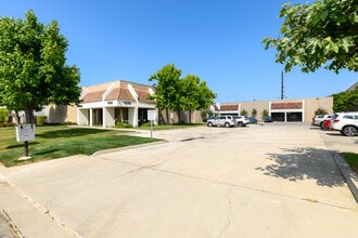 1595 Walter St, Ventura, CA for lease Building Photo- Image 2 of 10