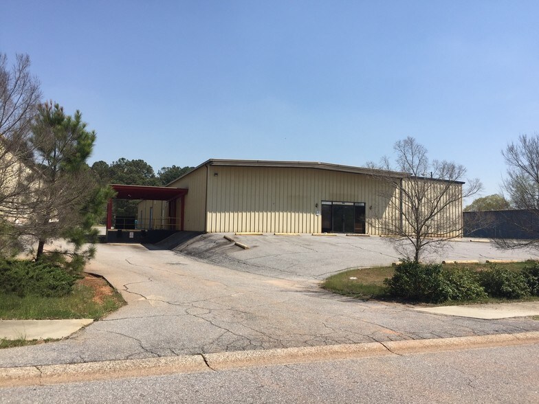 394 Commerce Blvd, Bogart, GA for lease - Building Photo - Image 1 of 10