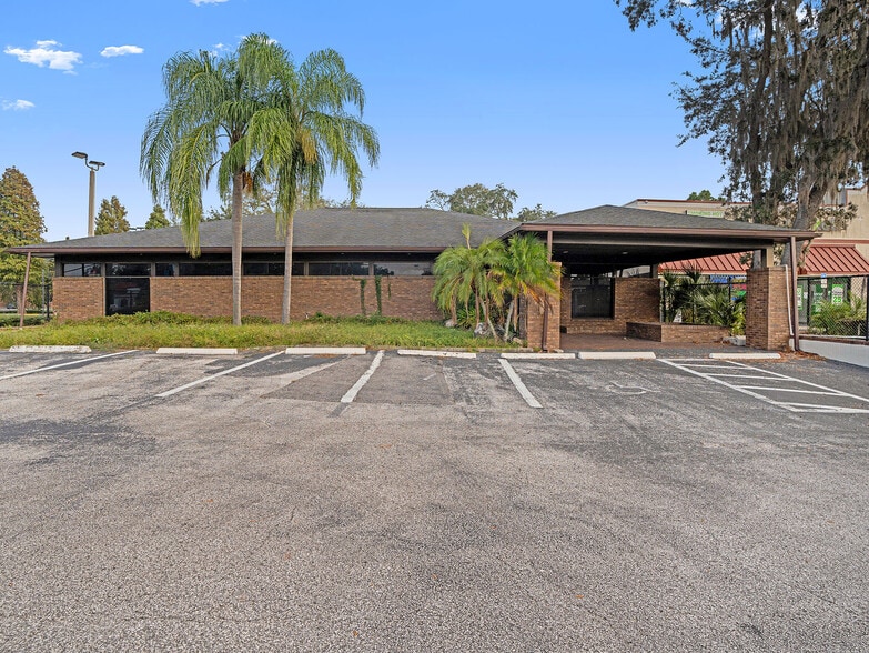 2304 E Fletcher Ave, Tampa, FL 33612