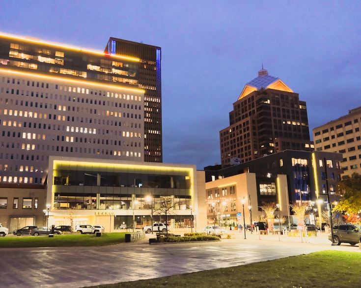 280 E Broad St, Rochester, NY for lease - Building Photo - Image 2 of 32