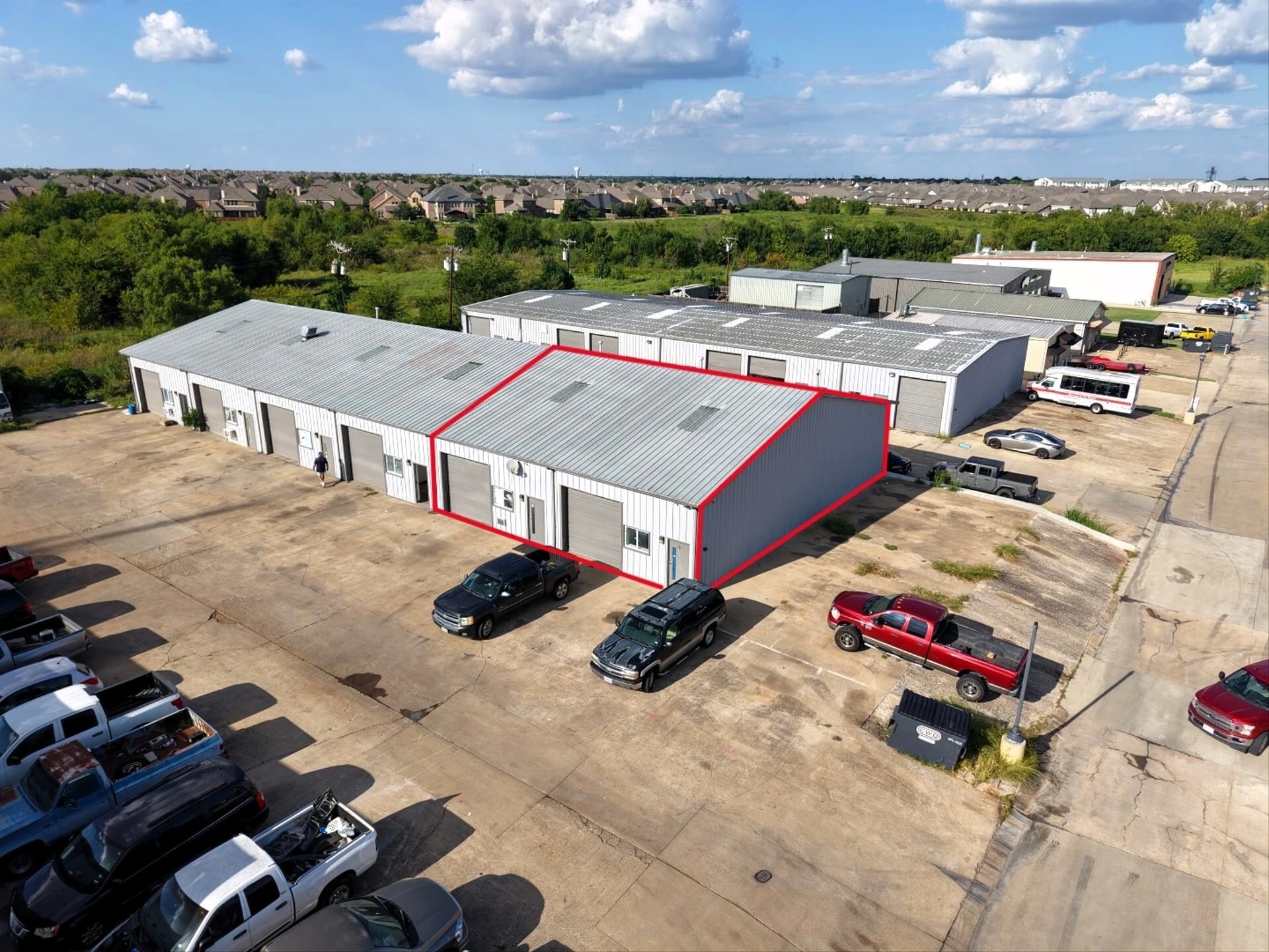 6515 Industrial Dr, Sachse, TX for lease Interior Photo- Image 1 of 7