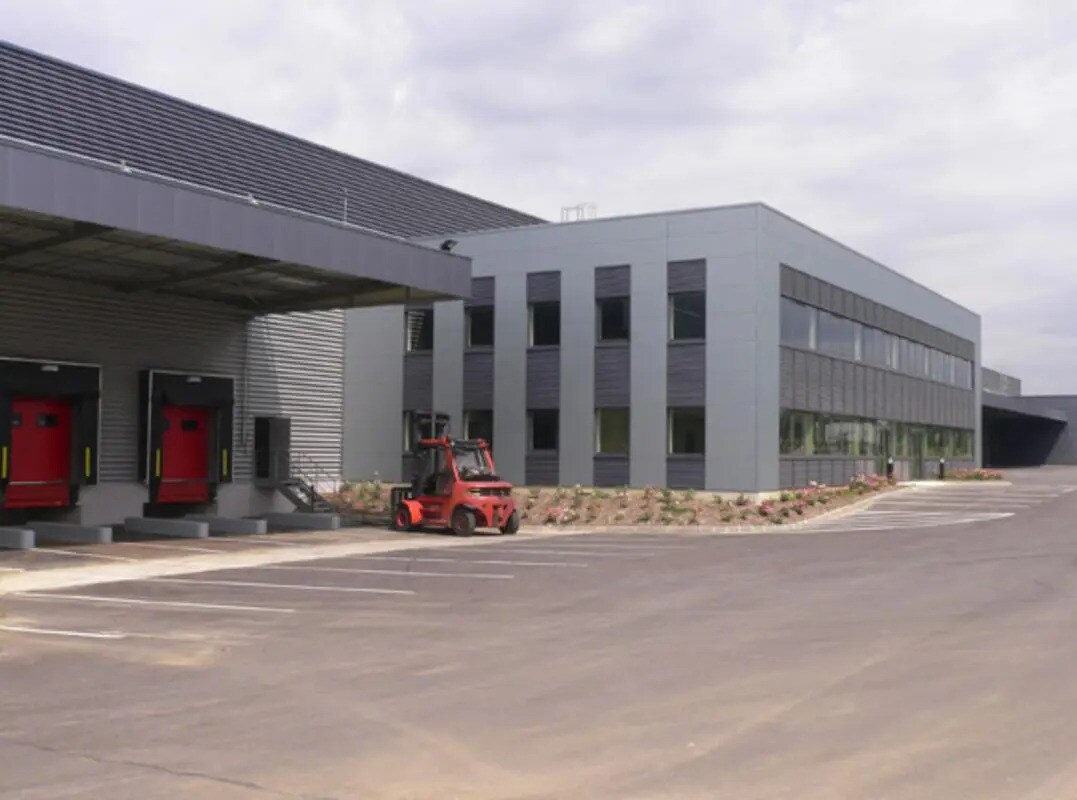Industrial in Brétigny-sur-Orge for lease Building Photo- Image 1 of 11