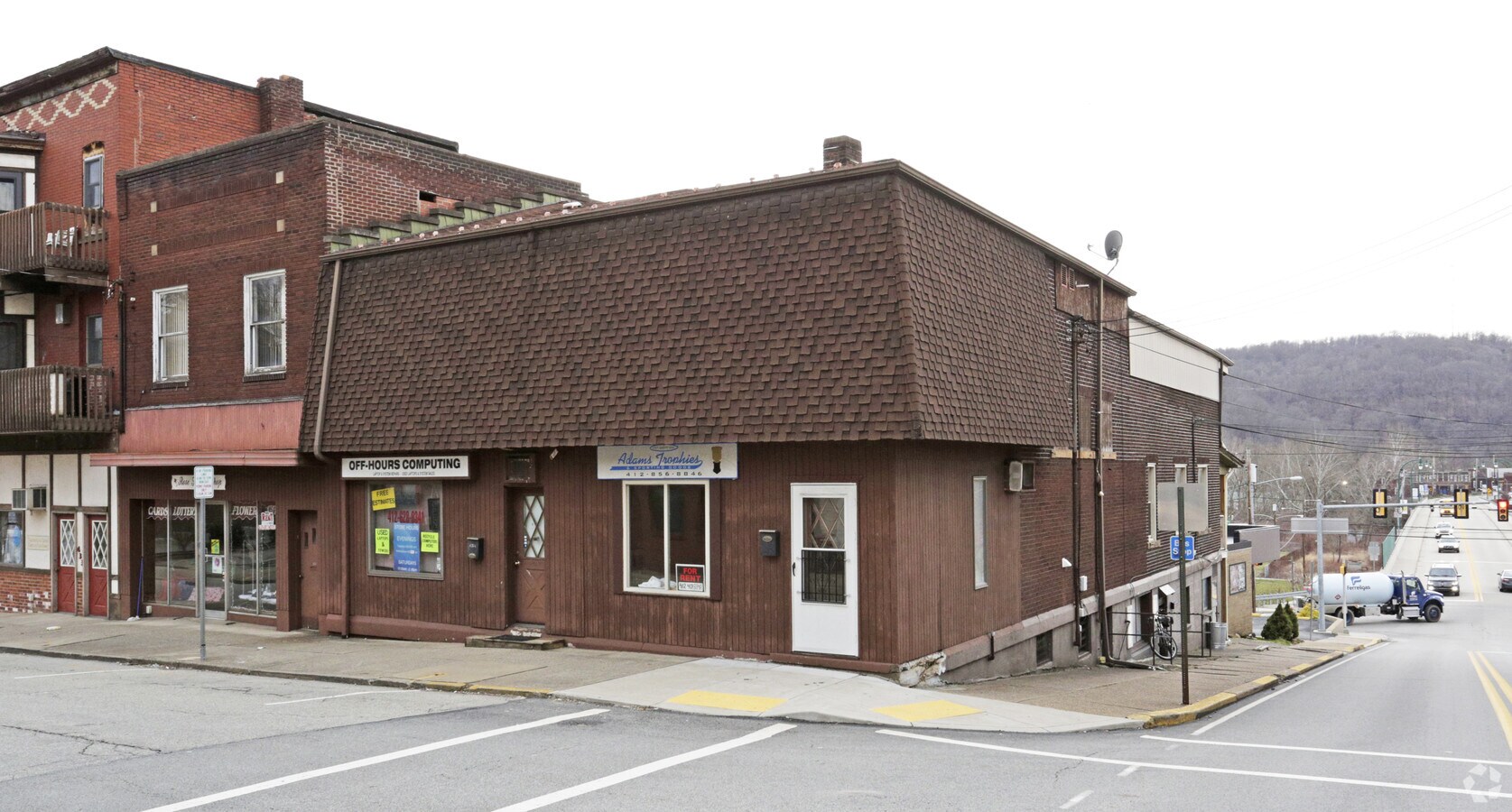 437 Cavitt Ave, Trafford, PA 15085