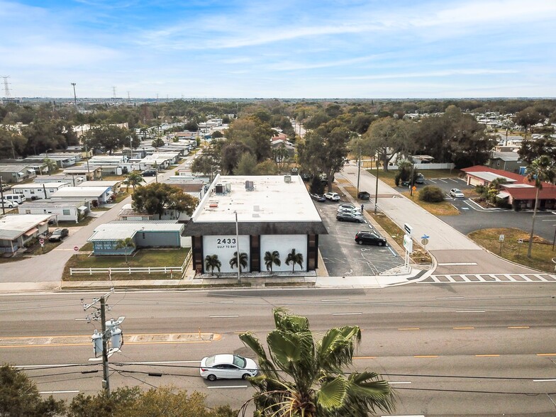 2433 Gulf To Bay Blvd, Clearwater, FL for lease - Building Photo - Image 2 of 51