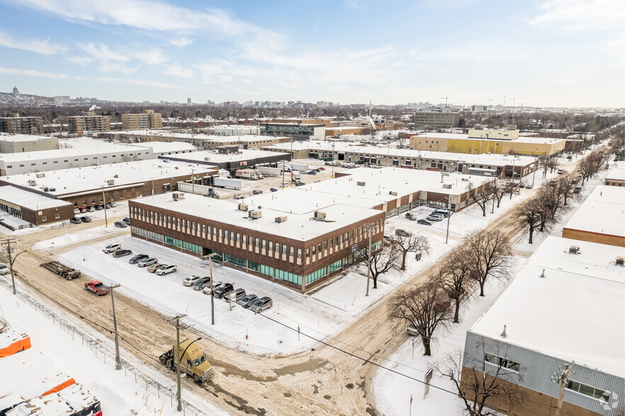 500-600 Rue Hodge, Montréal, QC for lease - Aerial - Image 2 of 23