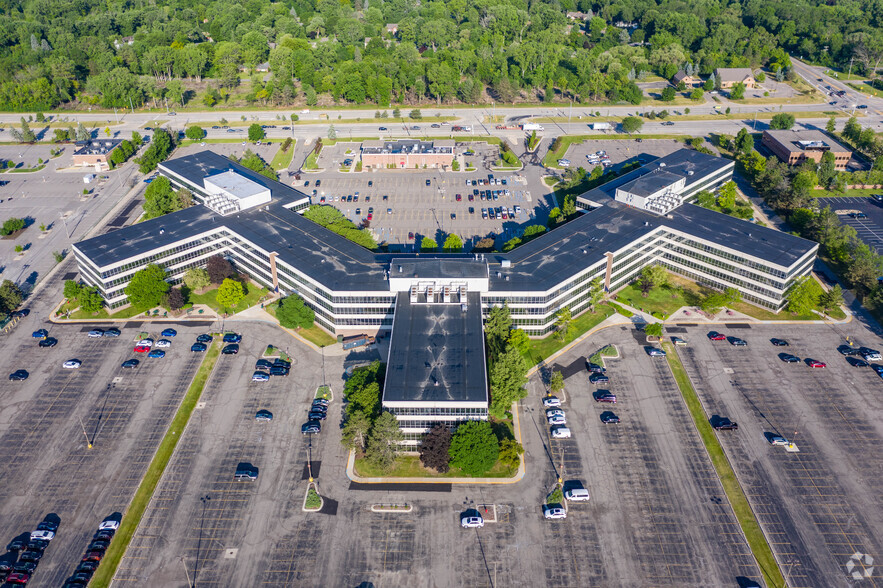 30800 Telegraph Rd, Bingham Farms, MI for lease - Aerial - Image 2 of 4