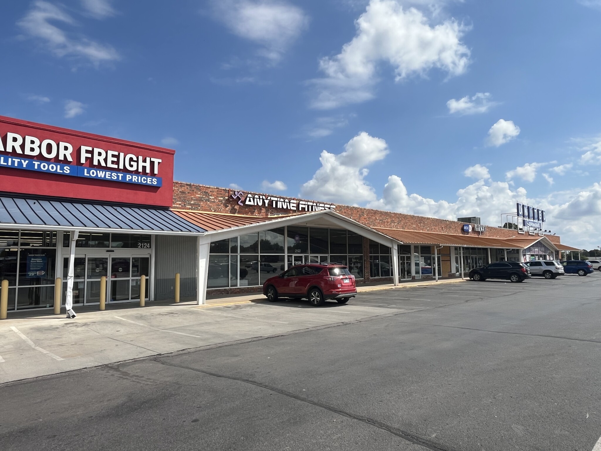 2110 Oklahoma Ave, Woodward, OK for lease Building Photo- Image 1 of 12