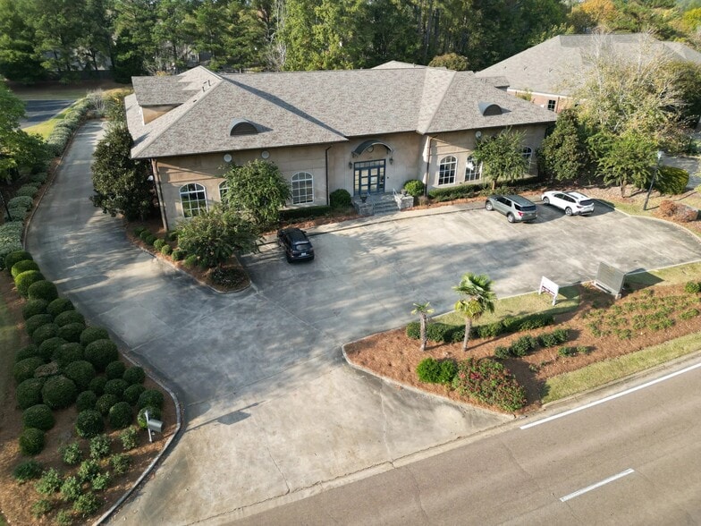 587 Highland Colony Pky, Ridgeland, MS for lease - Building Photo - Image 1 of 14