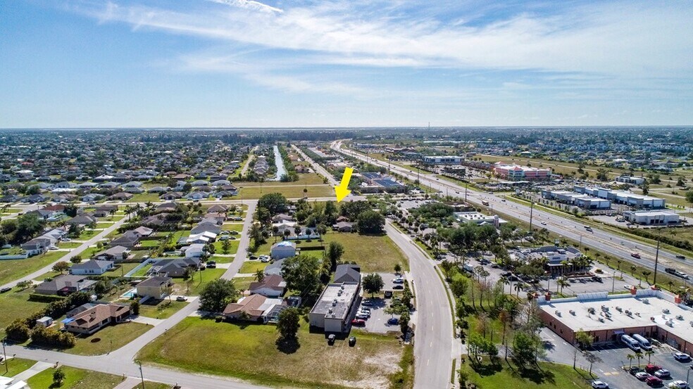 758 4th st, Cape Coral, FL for sale - Building Photo - Image 2 of 10