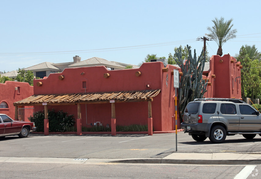 4440 E Indian School Rd, Phoenix, AZ for sale - Primary Photo - Image 1 of 1