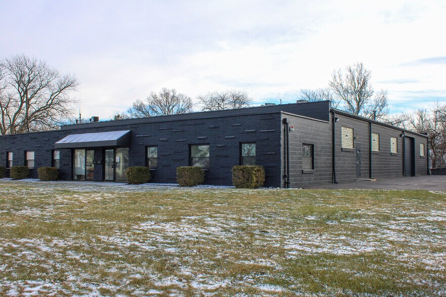 23692375 Valleyview Dr, Columbus, OH 43204