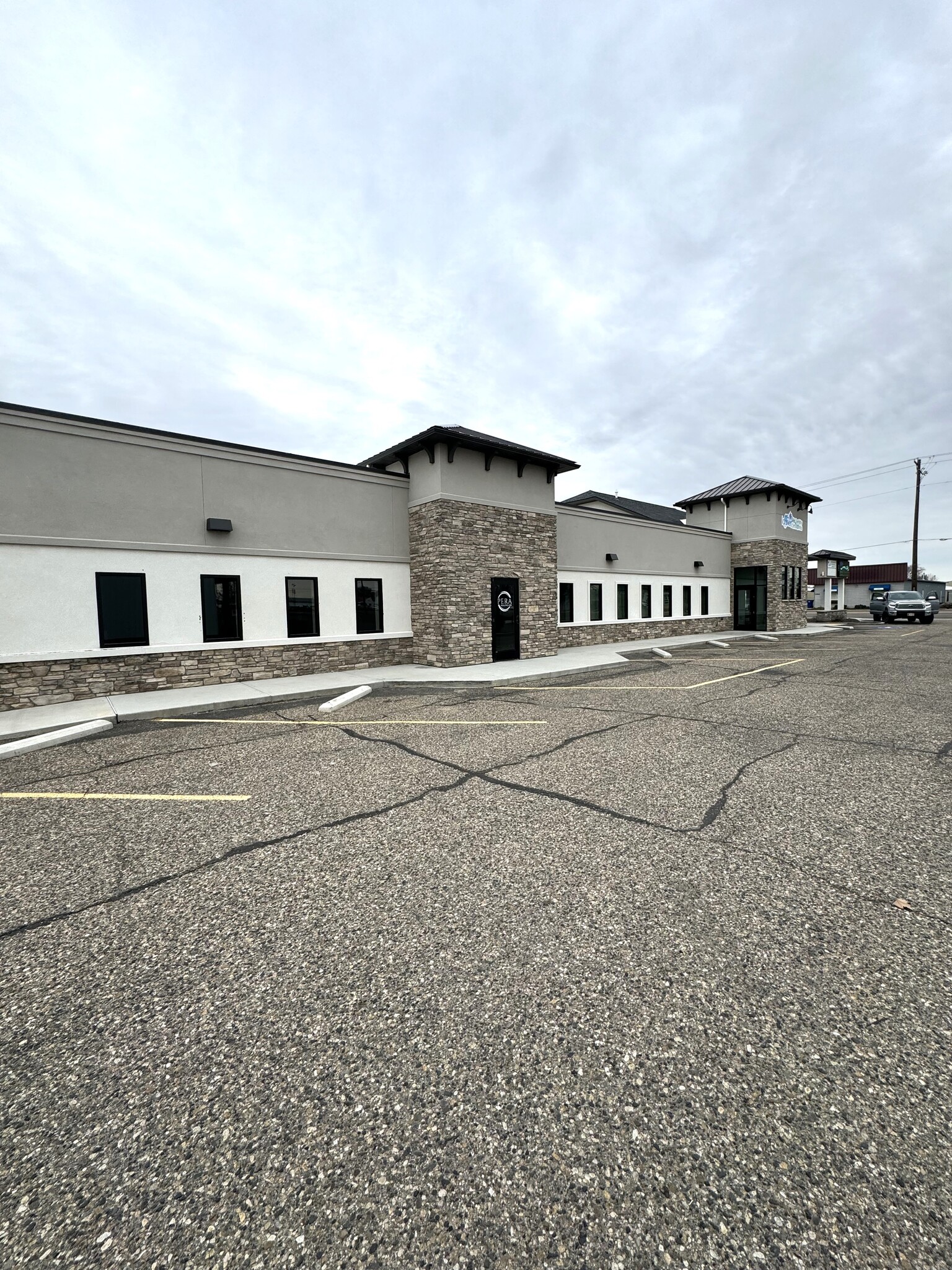 1619 N Whitley Dr, Fruitland, ID for lease Building Photo- Image 1 of 5