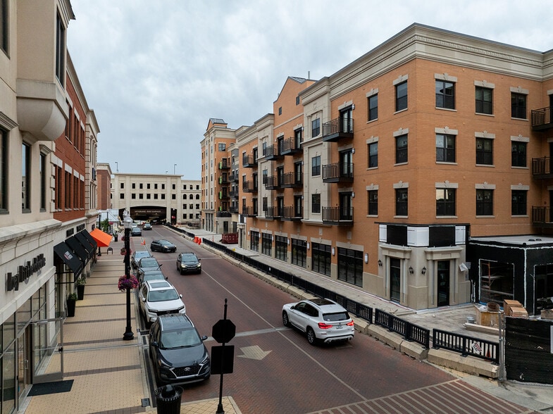 750 Veterans Way, Carmel, IN for lease - Building Photo - Image 2 of 2