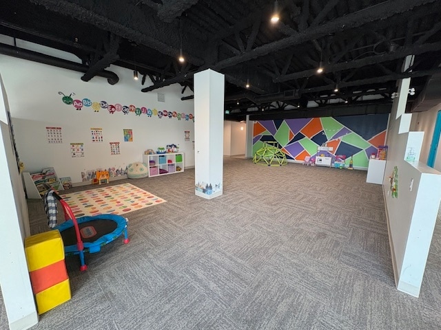 1707 Thornton Rd N, Oshawa, ON for lease Interior Photo- Image 1 of 6