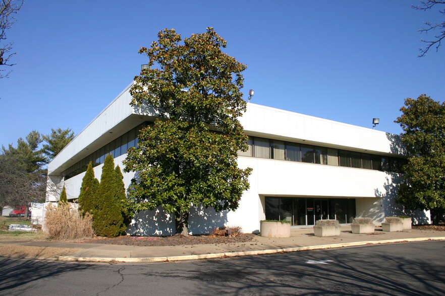 13850 McLearen Rd, Herndon, VA for sale - Building Photo - Image 1 of 1