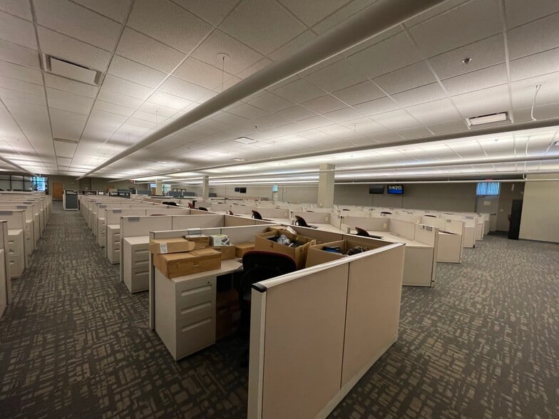 4800 Concentric Blvd, Saginaw, MI for lease - Interior Photo - Image 3 of 41