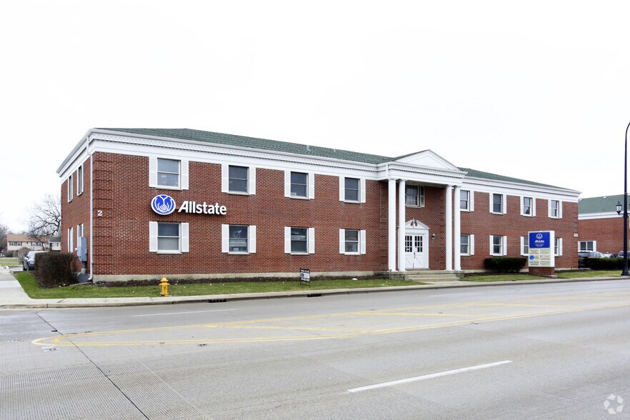 221 E Lake St, Addison, IL for sale - Primary Photo - Image 1 of 1