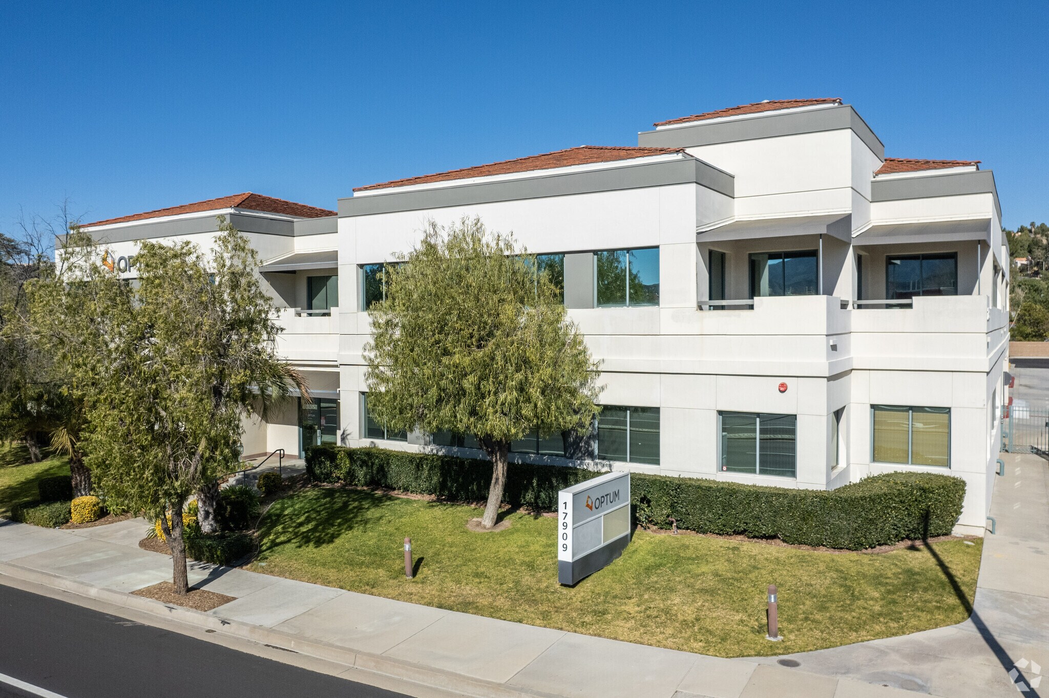 17909 Soledad Canyon Rd, Santa Clarita, CA for sale Building Photo- Image 1 of 1