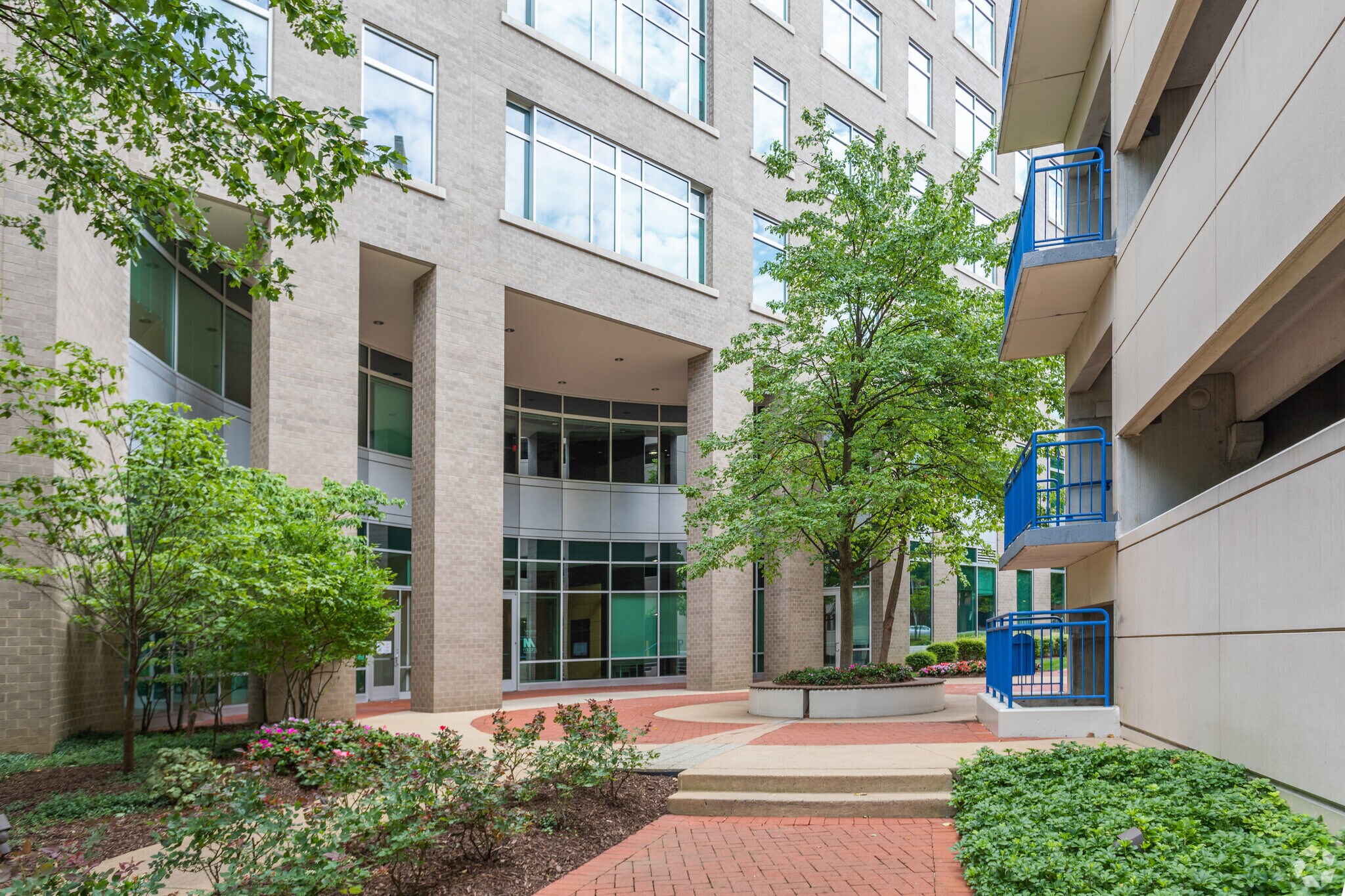 2900 S Quincy St, Arlington, VA 22206 Shirlington Tower