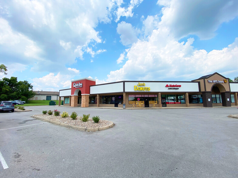 6439 Bardstown Rd, Louisville, KY for lease - Building Photo - Image 1 of 7