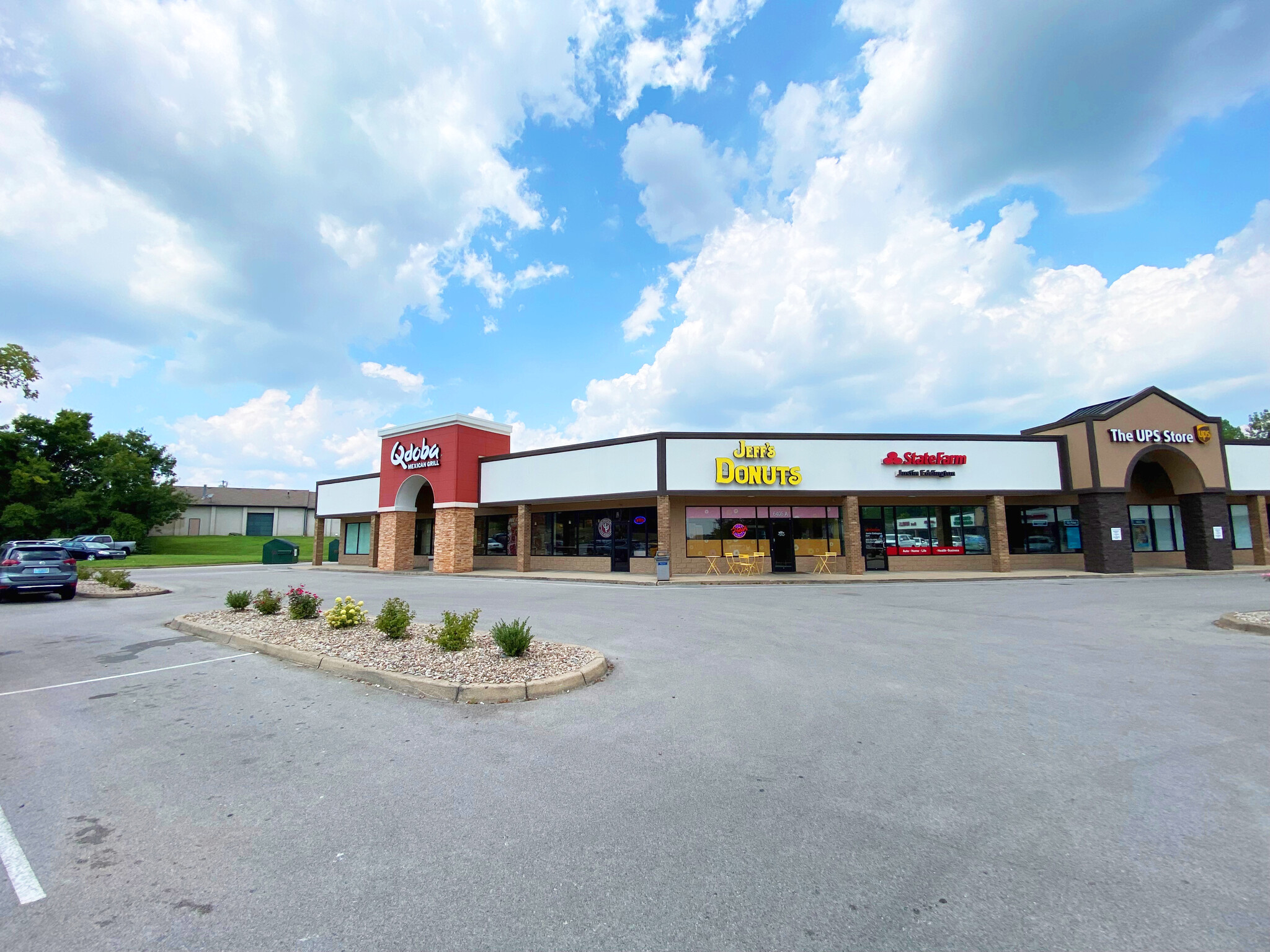 6439 Bardstown Rd, Louisville, KY for lease Building Photo- Image 1 of 8