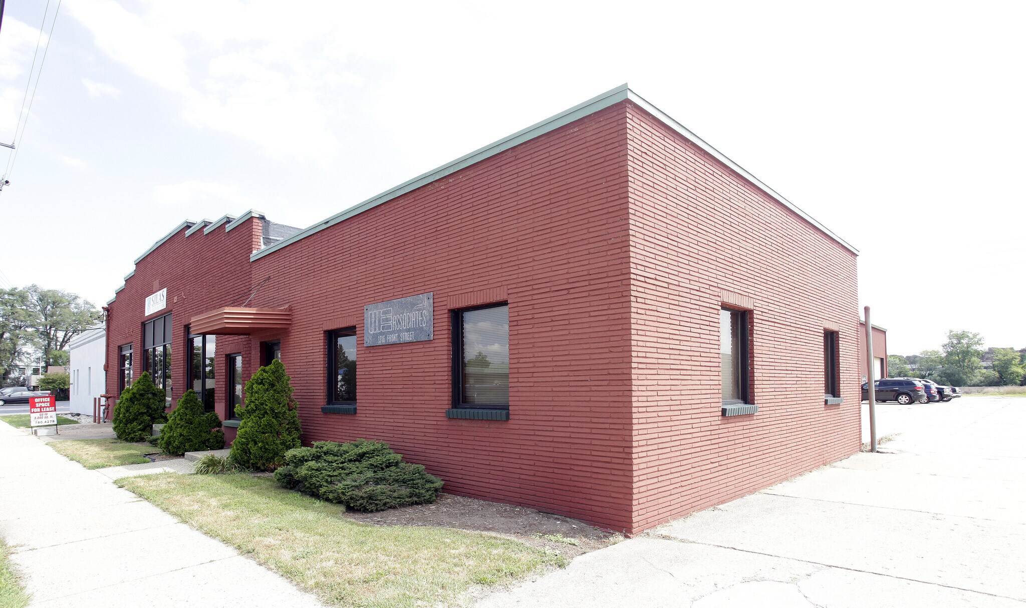 1310-1316 S Front St, Marquette, MI for sale Primary Photo- Image 1 of 1