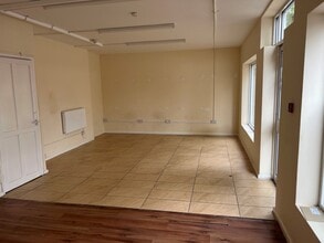 406 Aston Ln, Birmingham for lease Interior Photo- Image 2 of 5