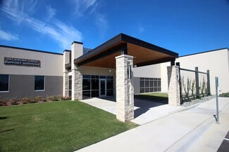 More details for 410 Travertine, Ardmore, OK - Office for Sale