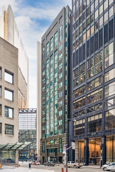 222 Bay St, Toronto, ON for lease - Building Photo - Image 3 of 5